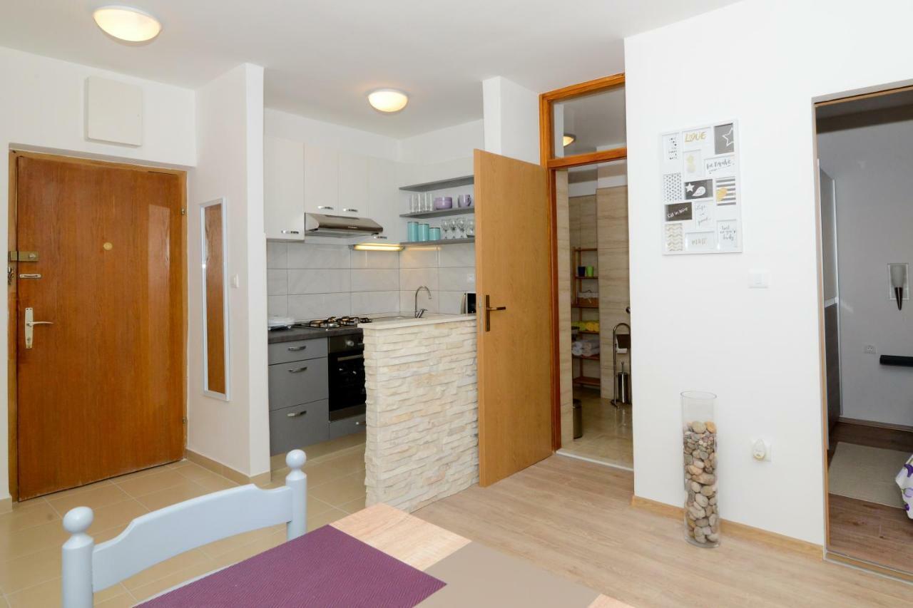 Neluna Apartment Zadar Luaran gambar