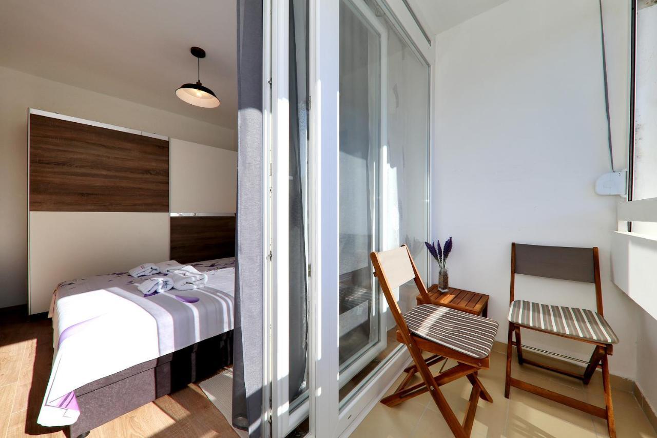 Neluna Apartment Zadar Luaran gambar