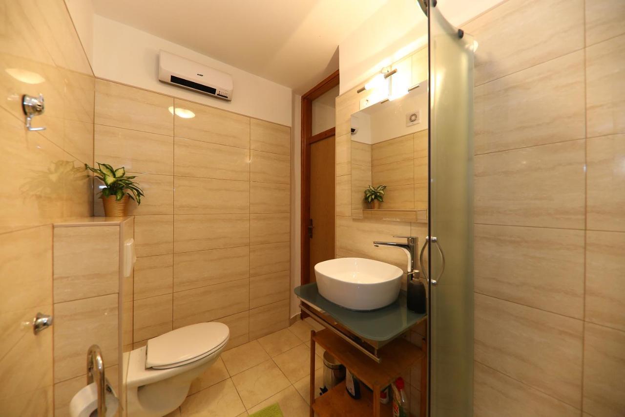 Neluna Apartment Zadar Luaran gambar